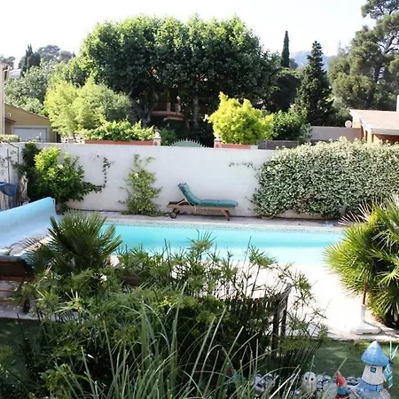 Apartment 4 Pers. Avec Piscine Privee 69542 *